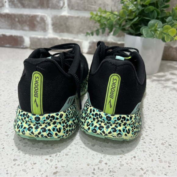 Brooks Launch 8 Shoes Running Walking Black women’s size 7 - Picture 5 of 11